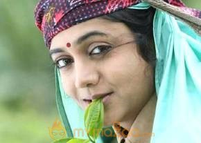 Sudharil Sudhan Movie Stills photo 15