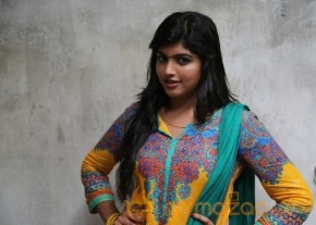 Actress Naina Sarvaar Latest Stills photo 35
