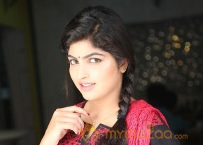 Actress Naina Sarvaar Latest Stills photo 8