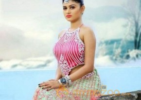 Actress Oviya Hot Stills