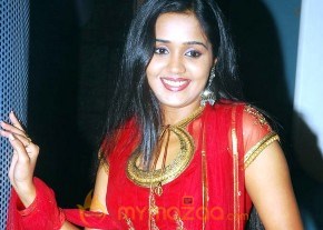 Ananya stills photo 5