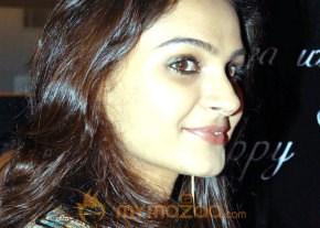 Andrea Stills photo 10