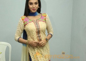 Angana Roy Latest Photos  photo 15