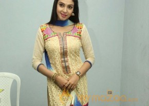 Angana Roy Latest Photos  photo 12