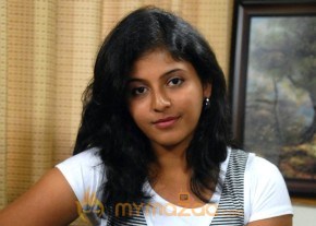 Anjali stills photo 29
