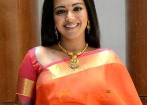 Catherine Tresa Stills photo 6