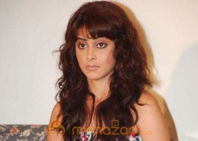 Genelia Latest pic photo 8