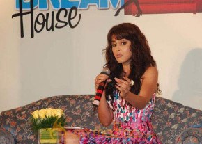 Genelia Latest pic photo 14