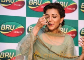 Kajal Agarwal Latest Cute Stills ! photo 15