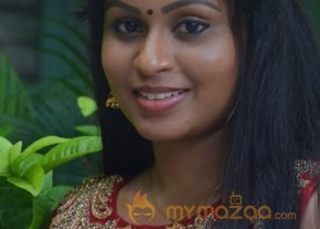 Nivedhitha Tamil Actress Stills  photo 6