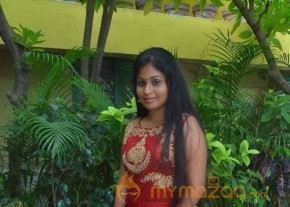 Nivedhitha Tamil Actress Stills  photo 9