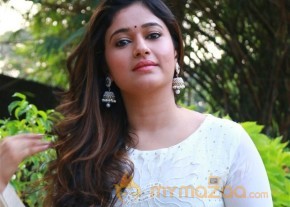 Poonam Bajwa's Muthina Kathirika Movie Still photo 13