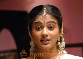 Priyamani Latest and Hottest Photo Gallery photo 39