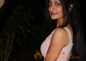 South Actress Janani New Stills photo 2