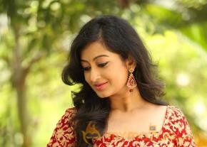 Tamil Actress Tejaswini Hot Photoshoot on Gagra photo 9