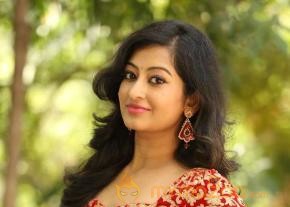 Tamil Actress Tejaswini Hot Photoshoot on Gagra photo 10