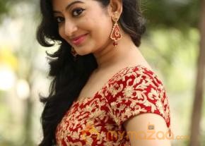 Tamil Actress Tejaswini Hot Photoshoot on Gagra photo 12