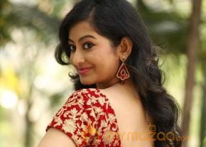 Tamil Actress Tejaswini Hot Photoshoot on Gagra photo 8