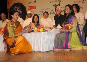 25th Master Dinanath Mangeshkar Puraskar photo 62