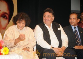 25th Master Dinanath Mangeshkar Puraskar photo 38