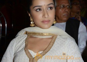 25th Master Dinanath Mangeshkar Puraskar photo 12