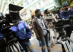 Aal Movie Latest Photo Stills photo 9