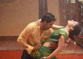 Aal Movie Latest Photo Stills photo 11
