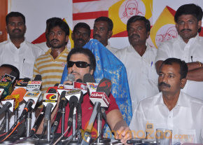 Actor Karthik Political Entry Press Meet  photo 28