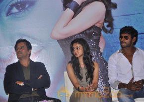 Actress Aishwarya Arjun Press Meet photo 63