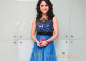 Actress Mia George Latest Photos photo 20