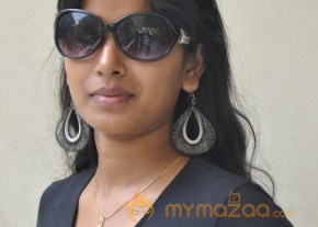 Actress Rushi new Photos  in minugurulu press meet