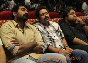Alaiye Alaiye Movie Audio launch Stills photo 58