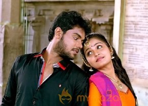 Anba Azhaga Movie New Stills photo 20