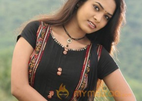 Angali Pangali Tamil Movie Stills photo 9