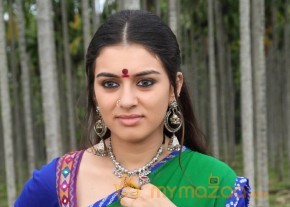 Aranmanai Movie Latest Stills photo 13