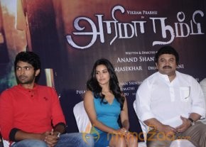 Arima Nambi Movie Press Meet Photos
