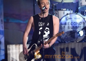 BBMA Red Carpet Arrivals Photos-Billboard Awards 2014 photo 98