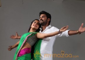 Bindhu Madhavi Latest photos Desingu Raja Movie photo 48