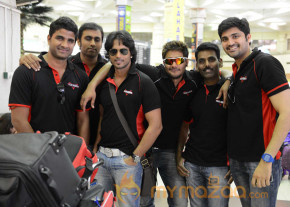 CCL 3 Tolly Wariors Arrive In Kolkata Photos photo 17