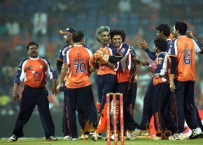 CCL 4 Veer Marathi Vs Bhojpuri Dabanggs Match Photos photo 96