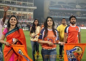 CCL 4 Veer Marathi Vs Bhojpuri Dabanggs Match Photos photo 10