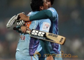 CCL 4 Veer Marathi Vs Bhojpuri Dabanggs Match Photos photo 103