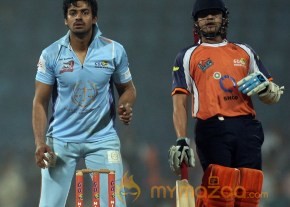 CCL 4 Veer Marathi Vs Bhojpuri Dabanggs Match Photos photo 91
