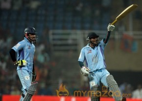 CCL 4 Veer Marathi Vs Bhojpuri Dabanggs Match Photos photo 112