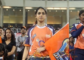 CCL 4 Veer Marathi Vs Bhojpuri Dabanggs Match Photos photo 2