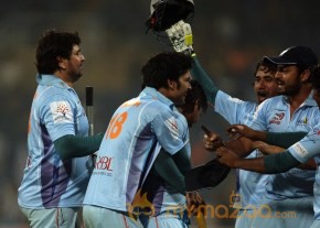CCL 4 Veer Marathi Vs Bhojpuri Dabanggs Match Photos photo 20