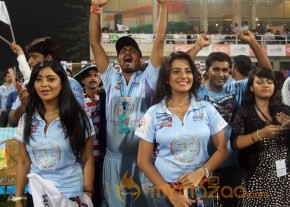 CCL 4 Veer Marathi Vs Bhojpuri Dabanggs Match Photos photo 49