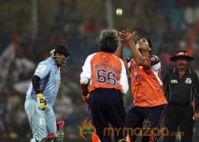 CCL 4 Veer Marathi Vs Bhojpuri Dabanggs Match Photos photo 84