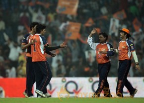 CCL 4 Veer Marathi Vs Bhojpuri Dabanggs Match Photos photo 61