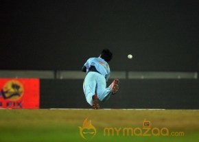CCL 4 Veer Marathi Vs Bhojpuri Dabanggs Match Photos photo 23